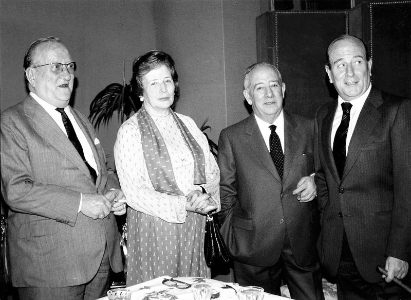 Archivo:022Hermnos2 Acha.jpg